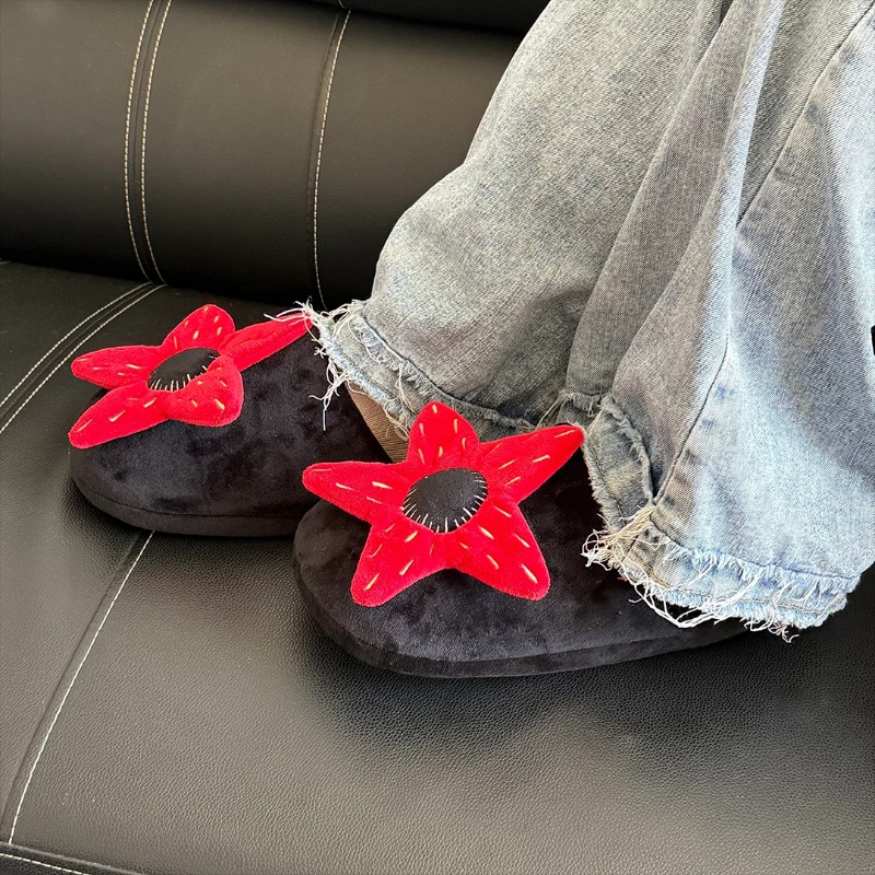 Women'S Shoes To Men'S - 2025 New Stranger Thing Plush Slippers