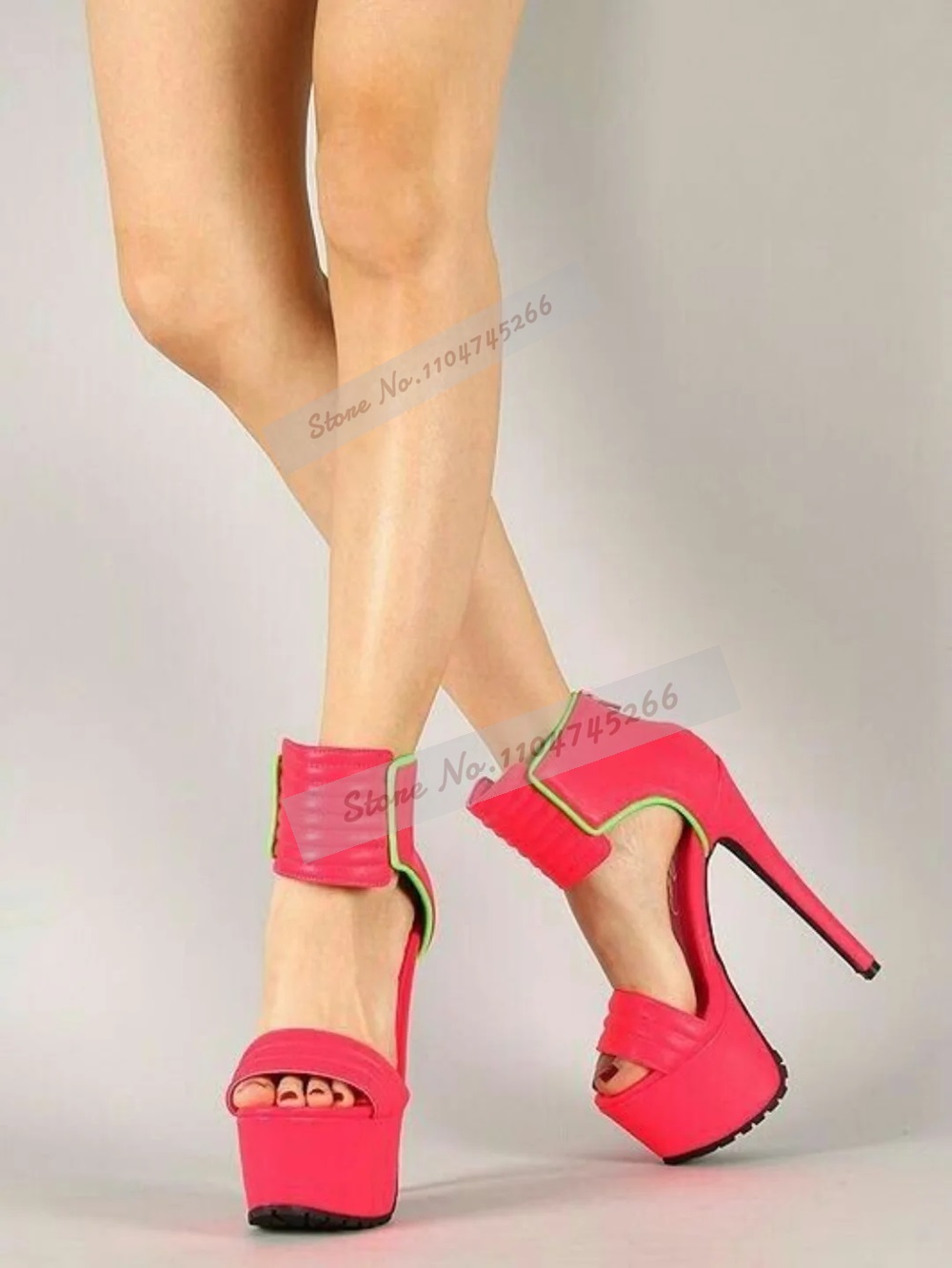 Rose Red Matte Leather Striped - Wide Fit Heels recensione e prezzo