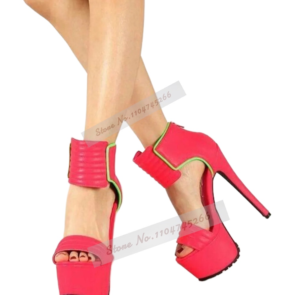 Rose Red Matte Leather Striped - Wide Fit Heels recensione e prezzo