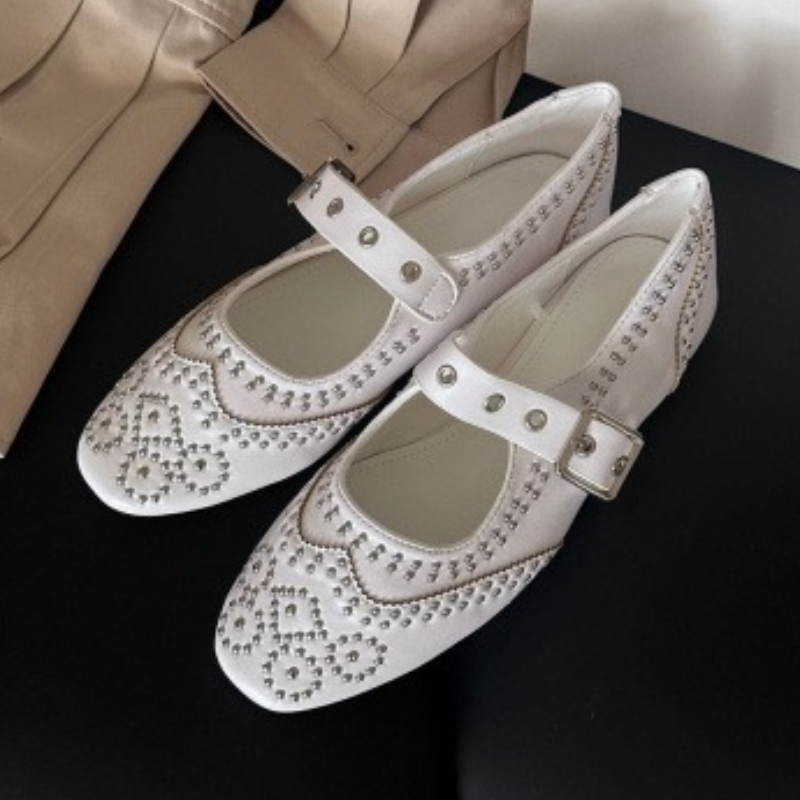 Retro Rivet Buckle Design Flat - Women Shoes Branded recensione e prezzo