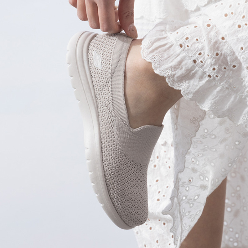 2026 New Skechers Womens Slip  - Women'S Shoes New Balance recensione e prezzo