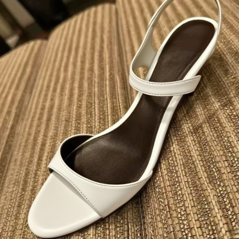 Fashion Kitten Heel Design Bra - Women Shoes Branded recensione e prezzo