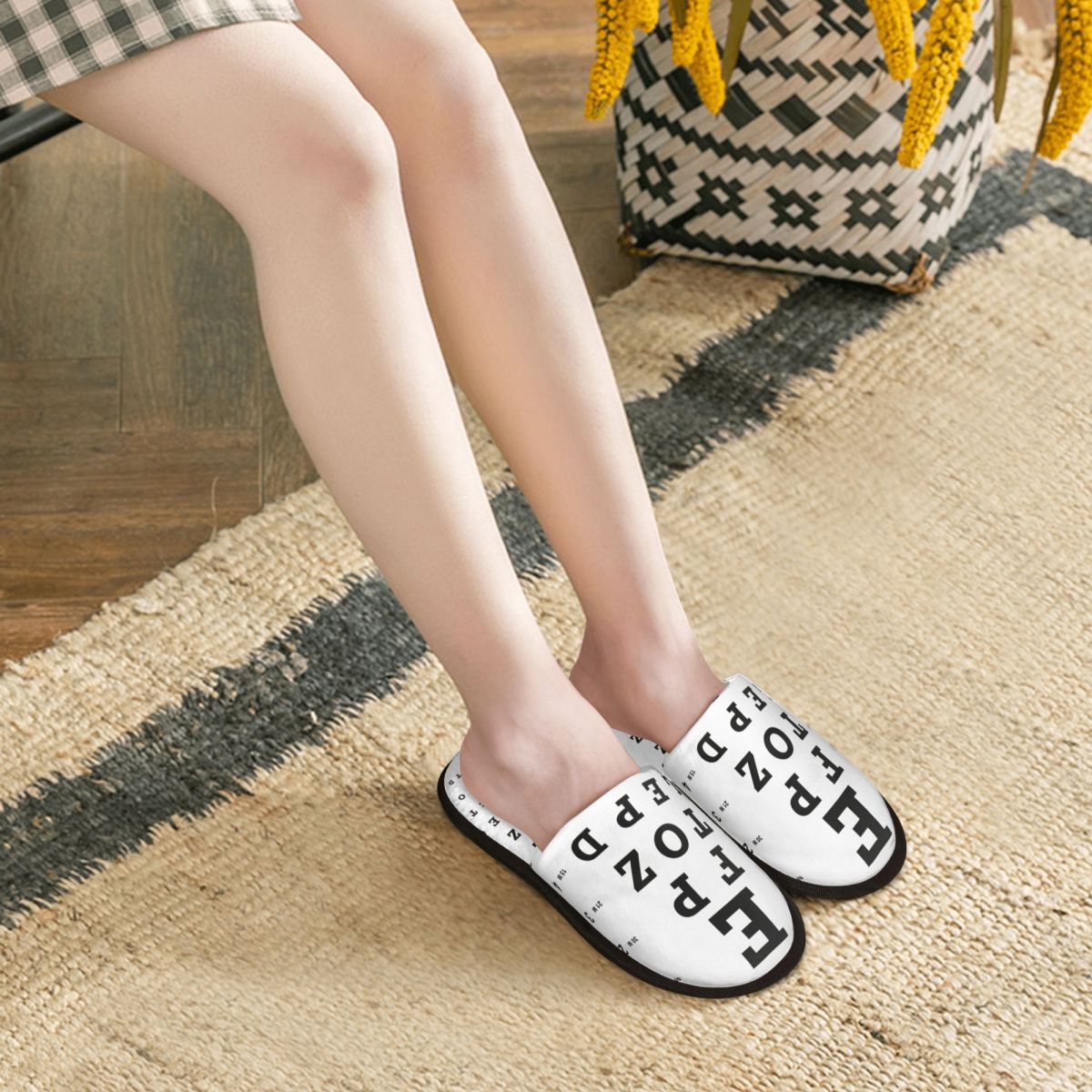 Custom Snellen Eye Chart Memor - Shoes Women Chart recensione e prezzo