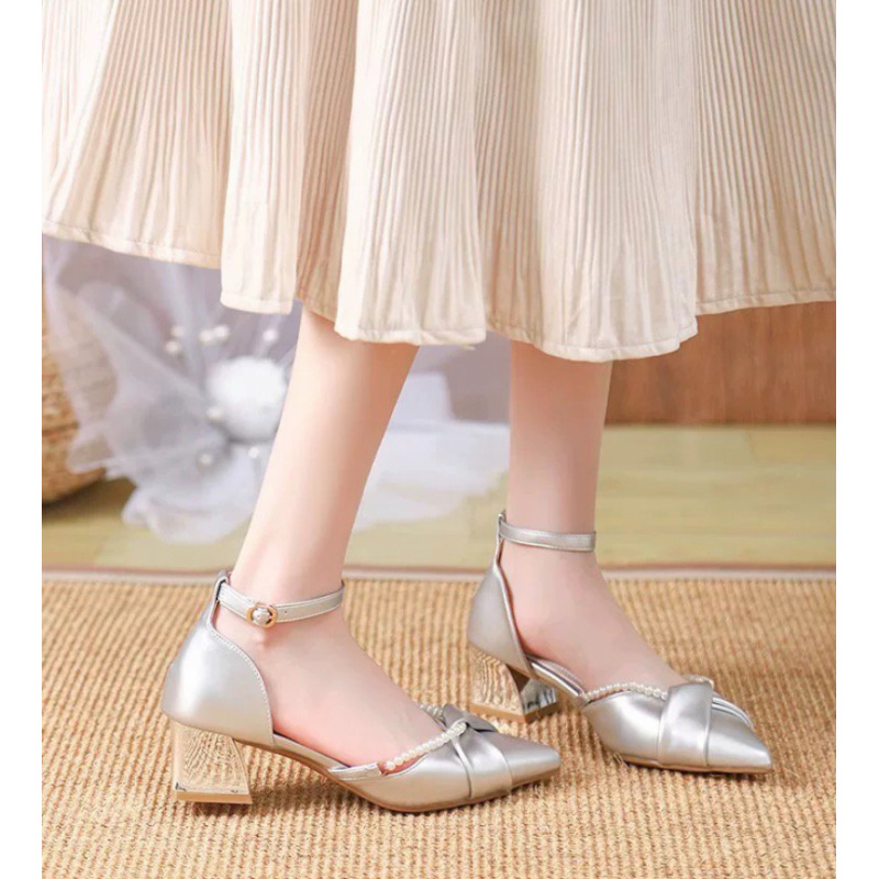 Pearl Ankle Strap High Heels 2 - Wide Fit Heels recensione e prezzo